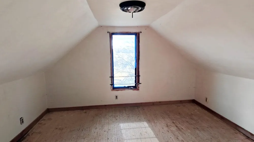 10478 Leander Road Angora, MN 55703