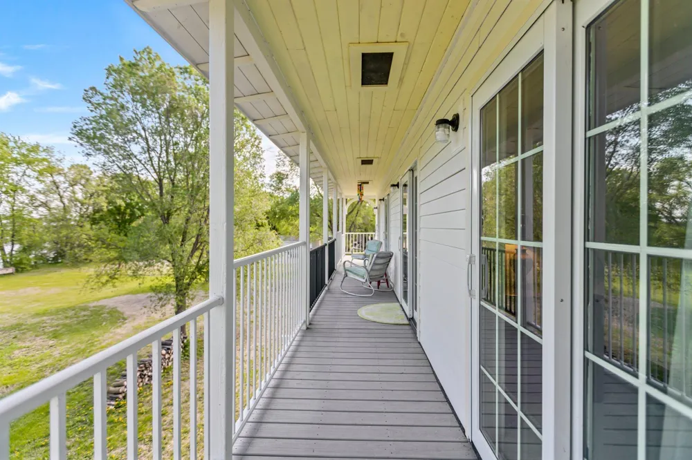 305 1st Street NE Morristown, MN 55052
