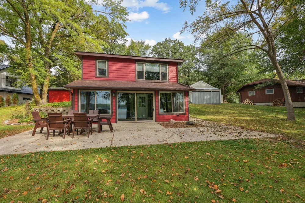 6567 150th Avenue NE Spicer, MN 56288
