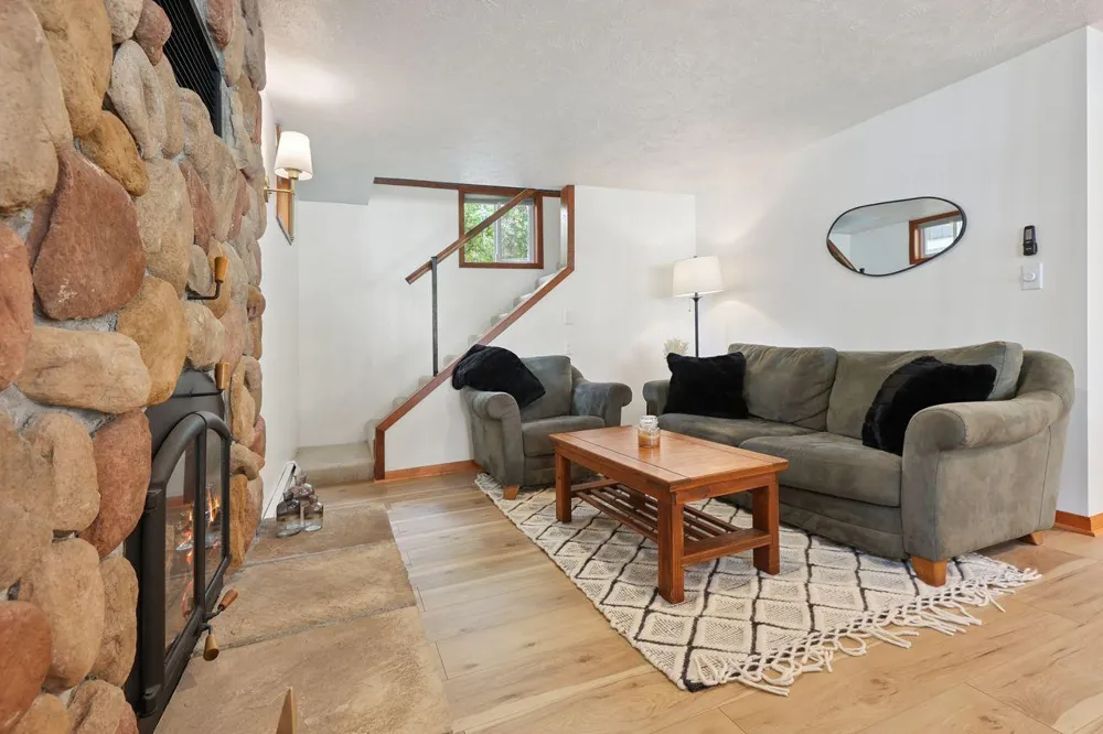 6567 150th Avenue NE Spicer, MN 56288
