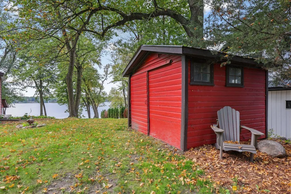 6567 150th Avenue NE Spicer, MN 56288