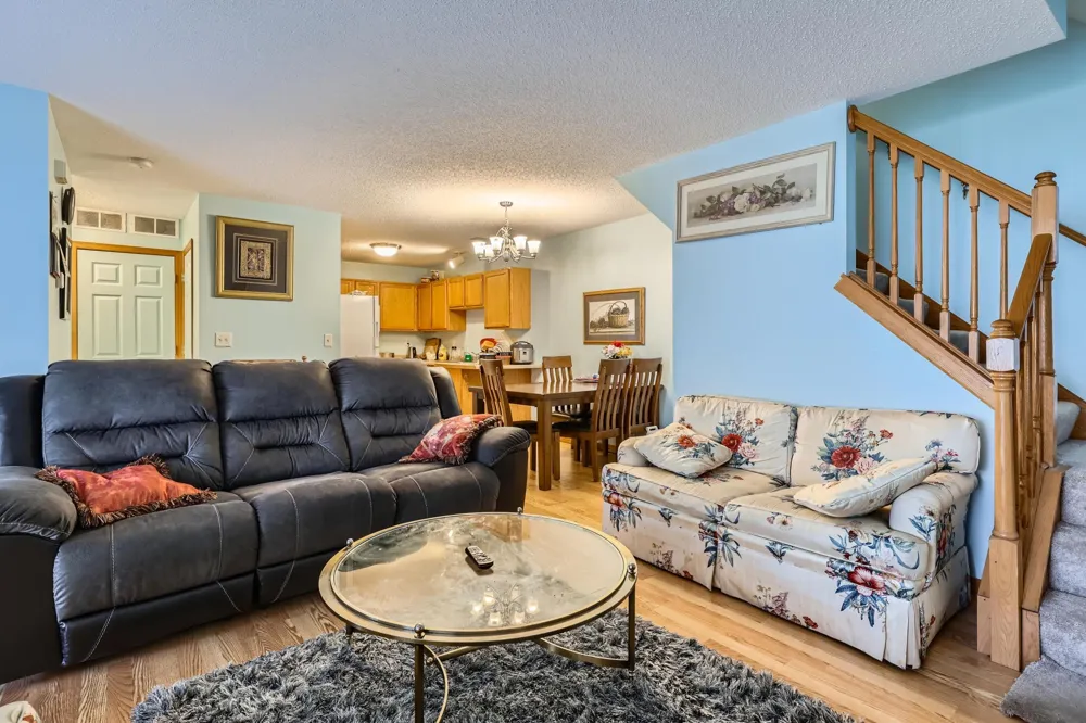 915 Harmony Path Norwood Young America, MN 55397