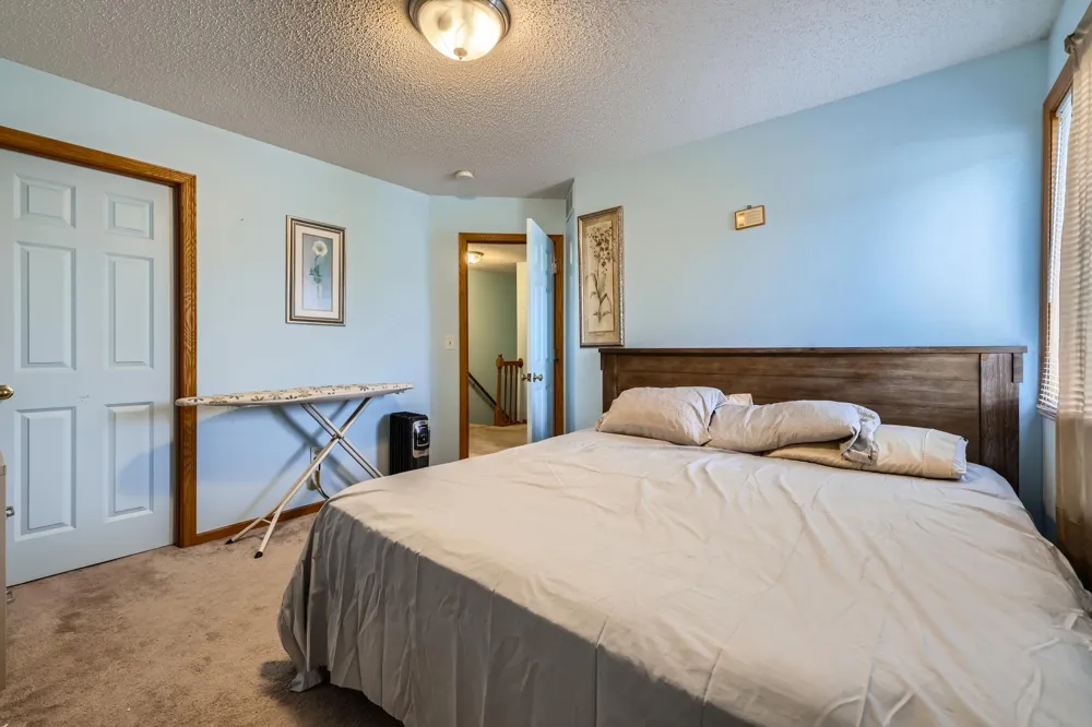 915 Harmony Path Norwood Young America, MN 55397