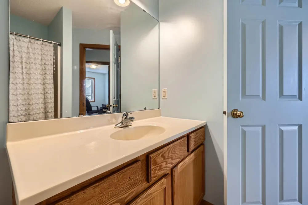 915 Harmony Path Norwood Young America, MN 55397