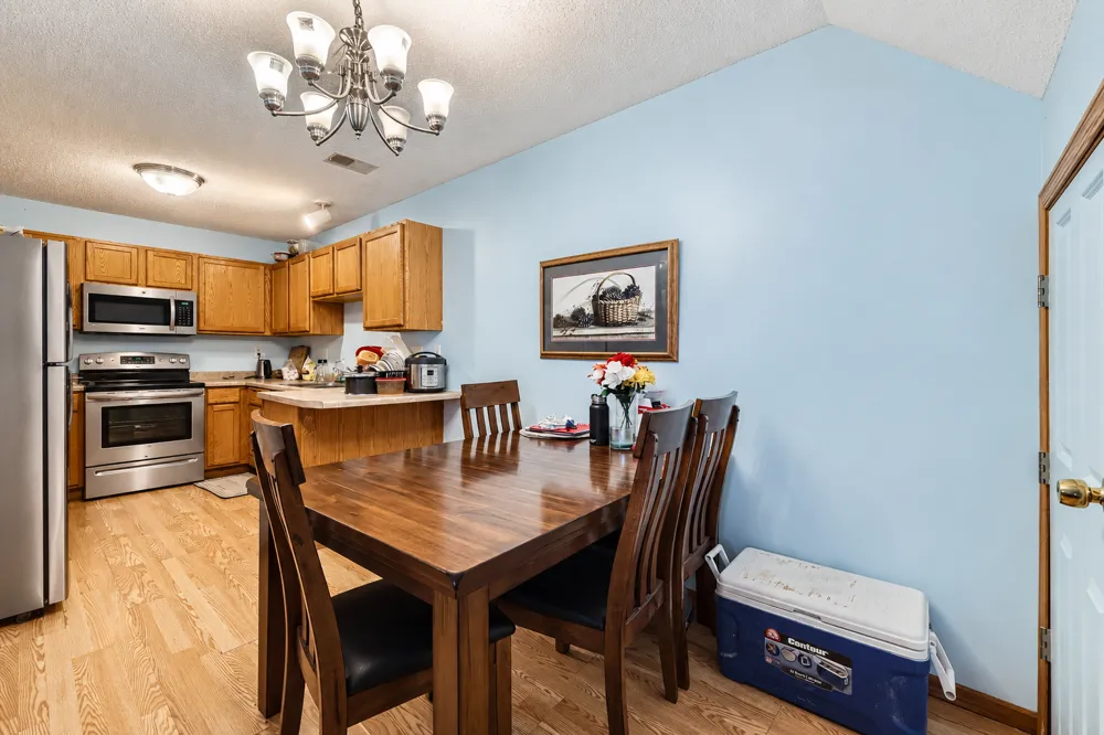 915 Harmony Path Norwood Young America, MN 55397