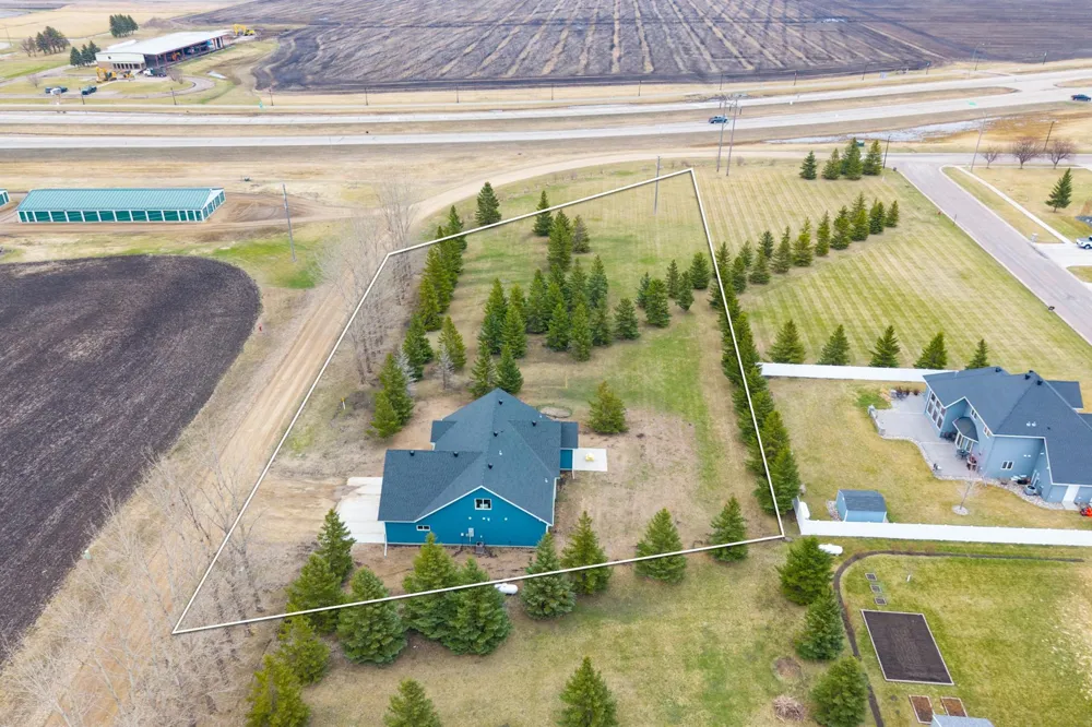 209 Woodcrest Drive Breckenridge, MN 56520