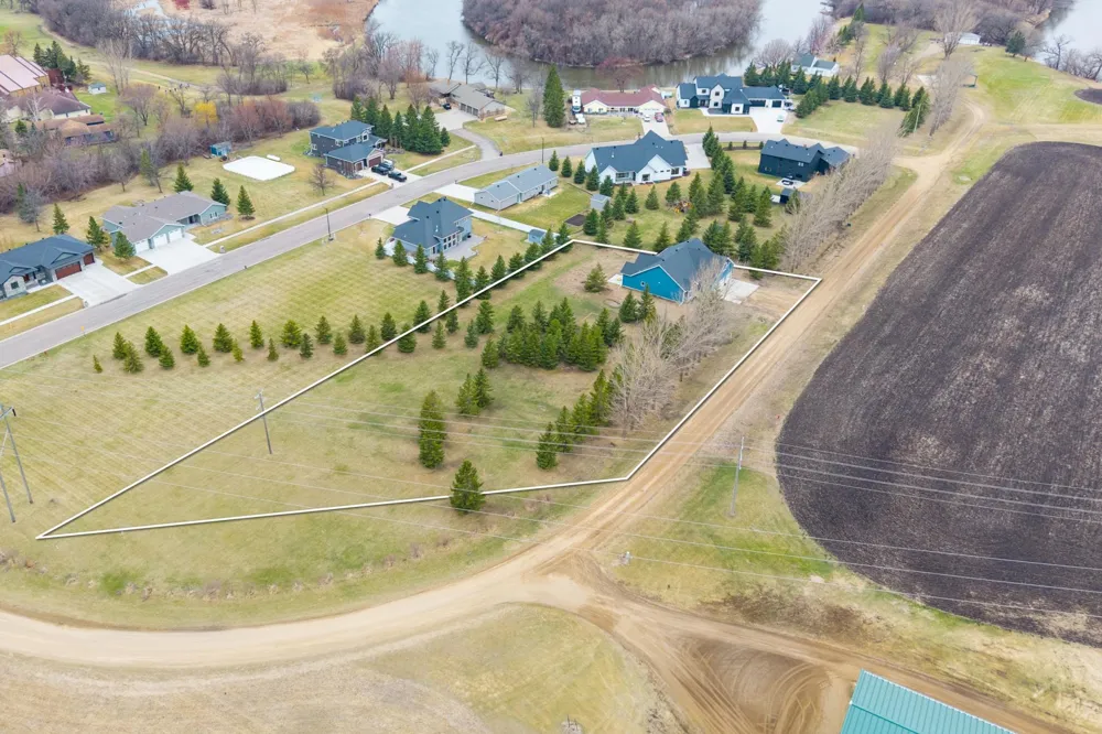 209 Woodcrest Drive Breckenridge, MN 56520