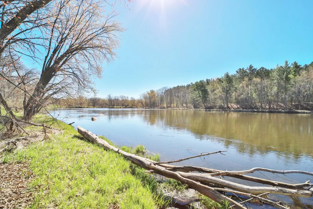 27125 132nd Street Staples, MN 56479