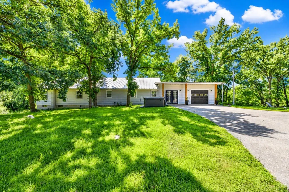 27125 132nd Street Staples, MN 56479