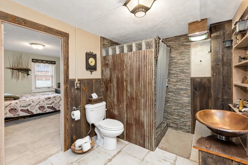 46652 Riverview Drive La Crescent, MN 55947