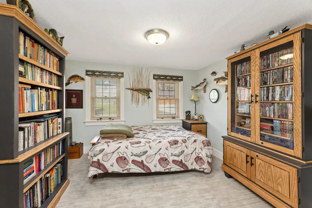 46652 Riverview Drive La Crescent, MN 55947