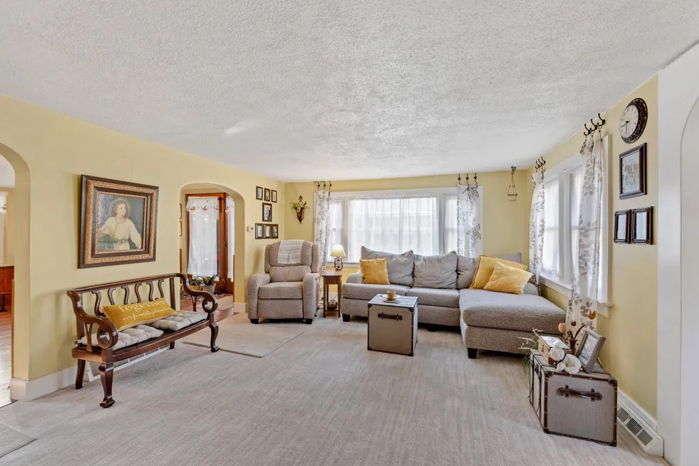 46652 Riverview Drive La Crescent, MN 55947