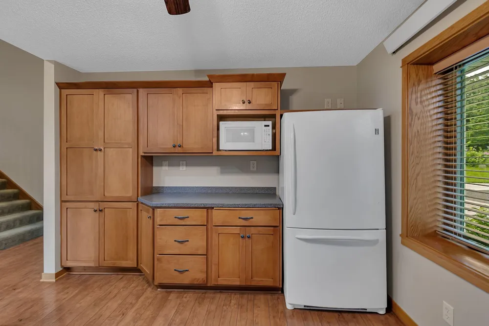 7601 93rd Avenue NE Spicer, MN 56288