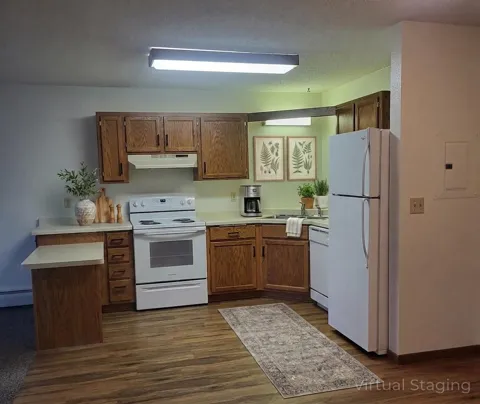 609 Main Street S #7