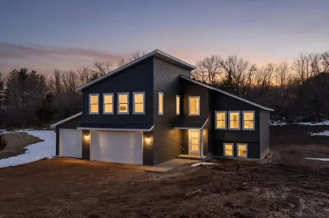 739 Magoo Road
