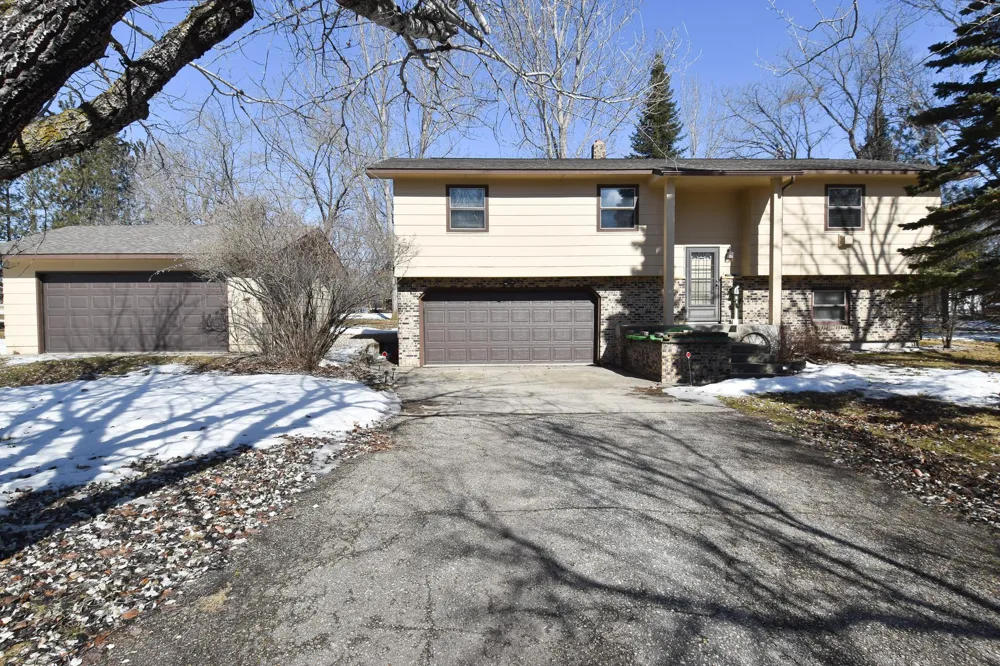 105 Valley View Road Karlstad, MN 56732