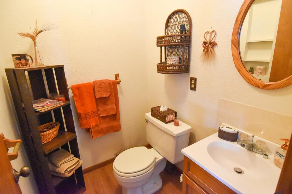 105 Valley View Road Karlstad, MN 56732