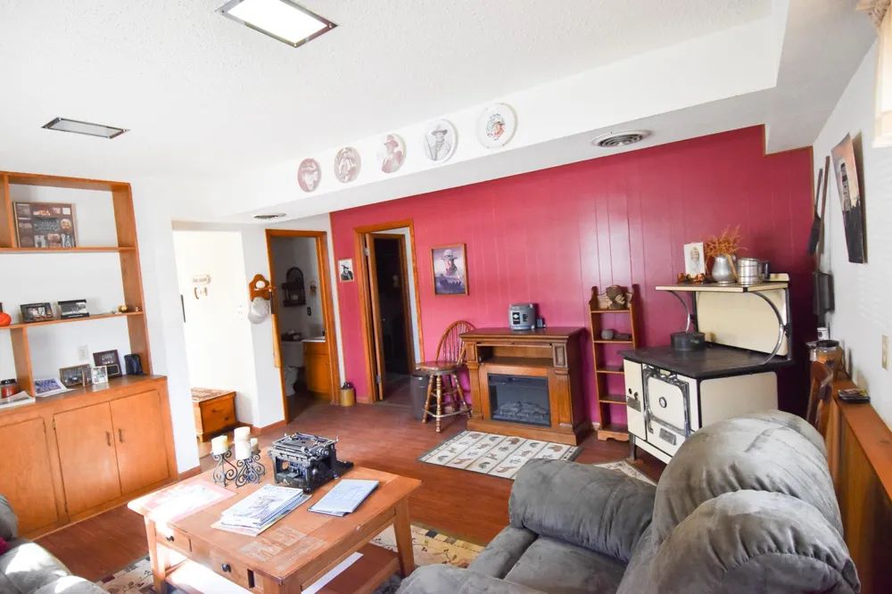 105 Valley View Road Karlstad, MN 56732