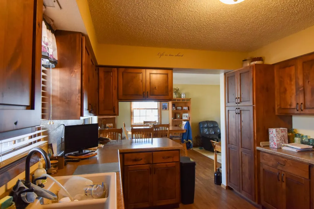 105 Valley View Road Karlstad, MN 56732
