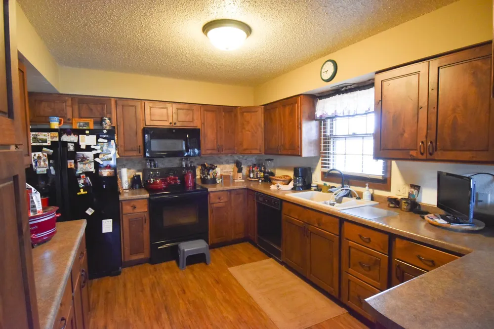 105 Valley View Road Karlstad, MN 56732