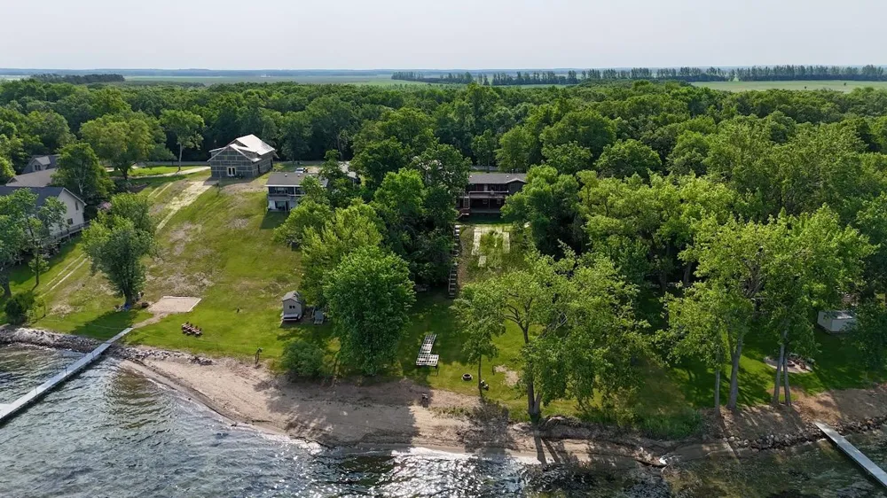 28887 Hi Vista Drive Battle Lake, MN 56515
