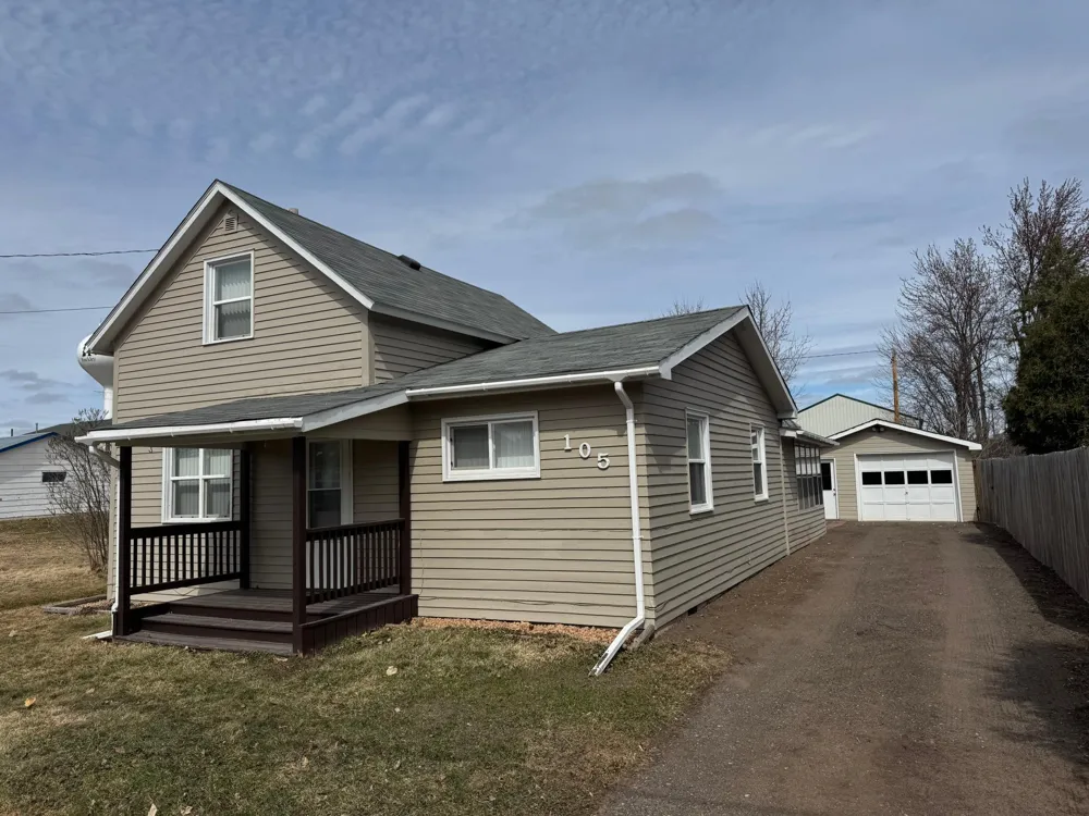105 3rd Street SE Hinckley, MN 55037