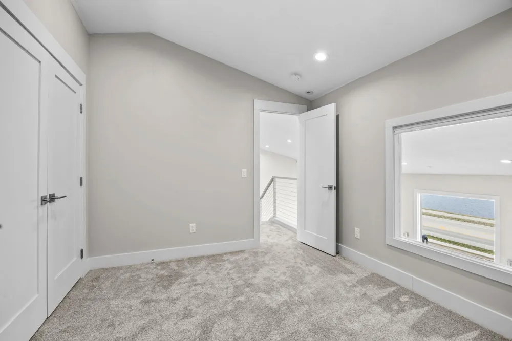 1301 N Lakeshore Dr #202 Lake City, MN 55041