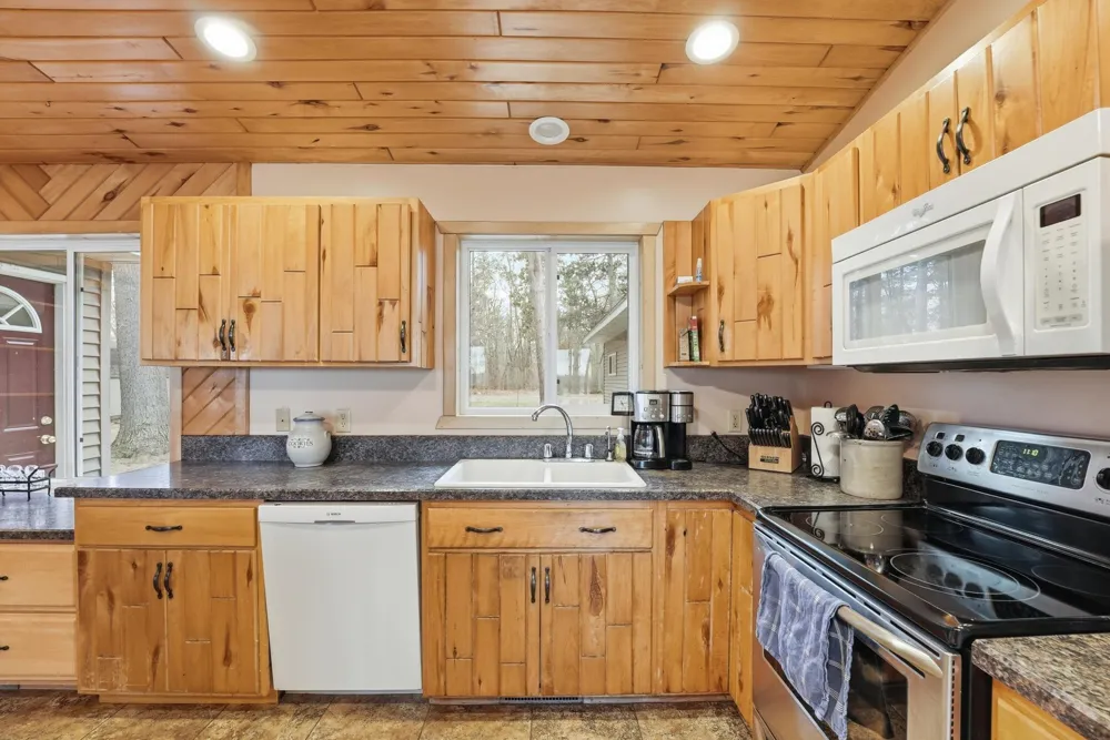 15740 River Lake Drive Menahga, MN 56464
