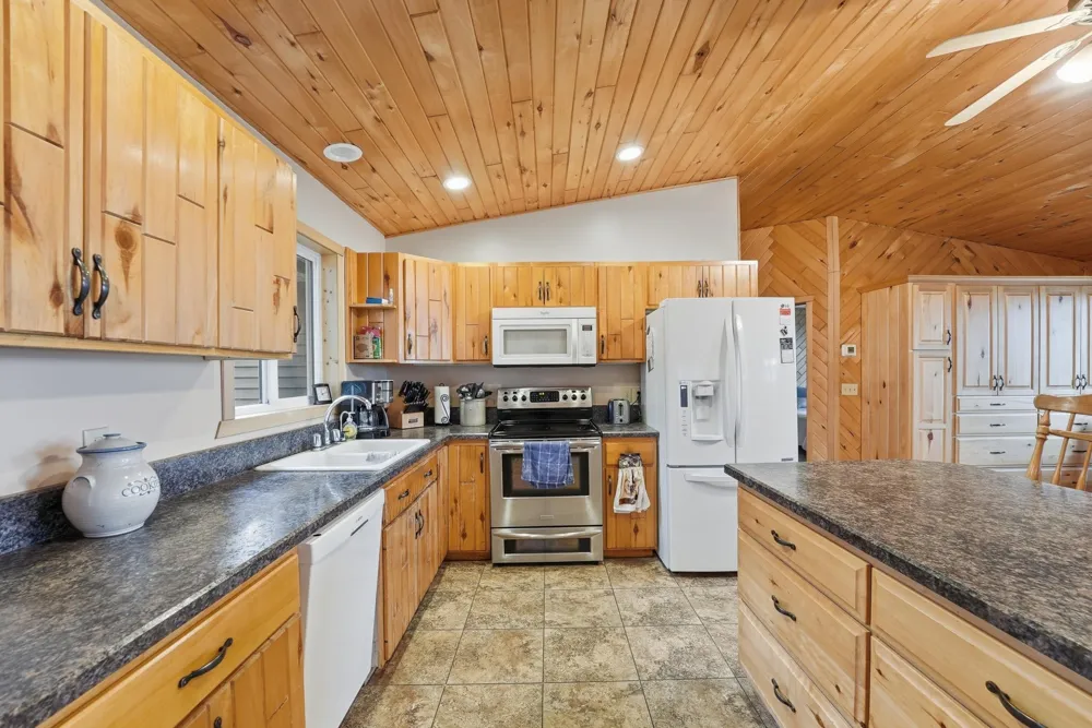 15740 River Lake Drive Menahga, MN 56464