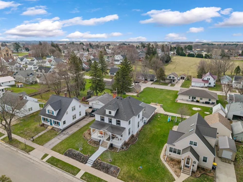 103 South Street W Caledonia, MN 55921