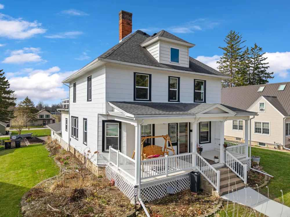 103 South Street W Caledonia, MN 55921