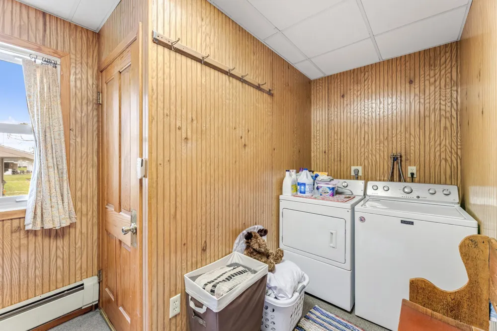 103 South Street W Caledonia, MN 55921