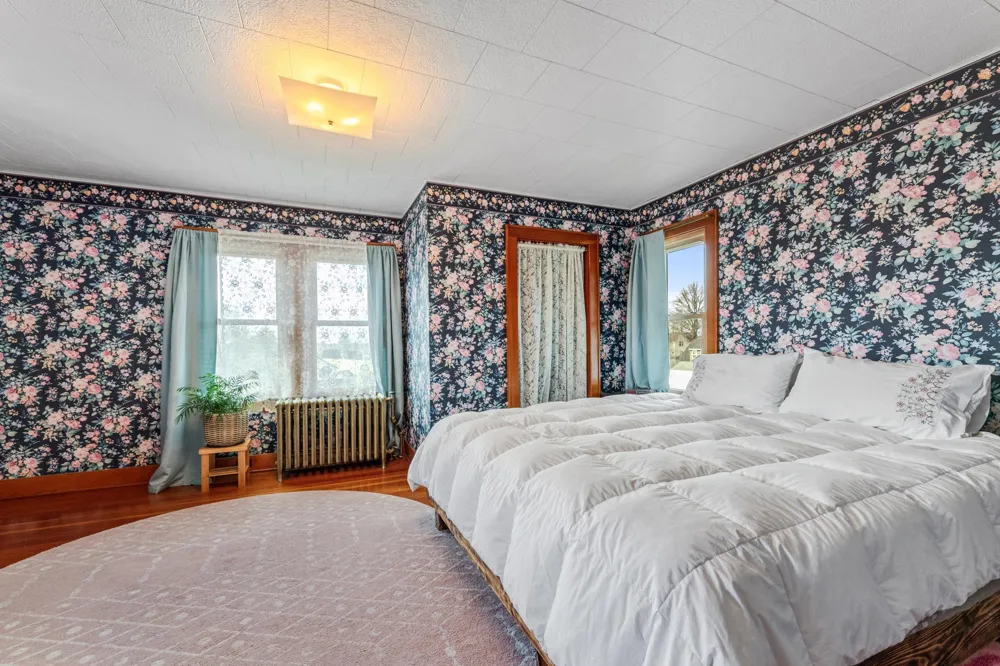 103 South Street W Caledonia, MN 55921