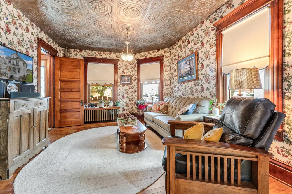 103 South Street W Caledonia, MN 55921