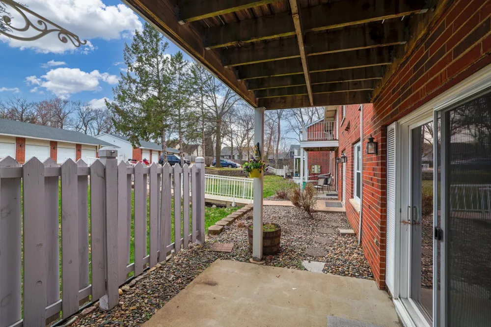 6333 Alderwood Circle #B Woodbury, MN 55125
