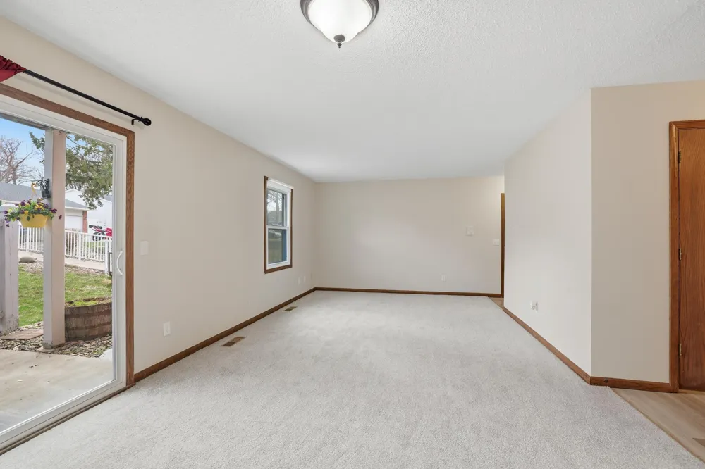 6333 Alderwood Circle #B Woodbury, MN 55125