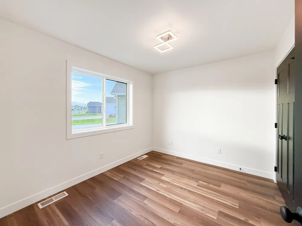 447 Goose Lane S Casselton, ND 58012