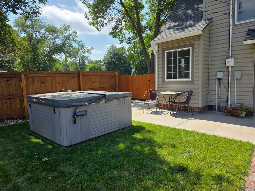 617 S Hiawatha Avenue Pipestone, MN 56164