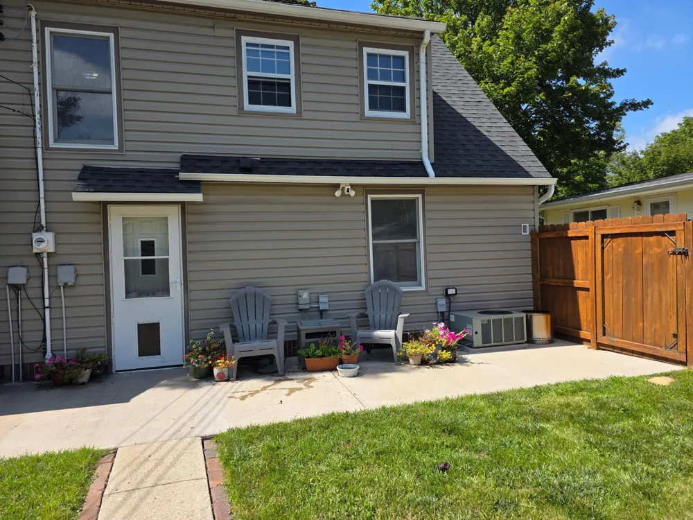 617 S Hiawatha Avenue Pipestone, MN 56164