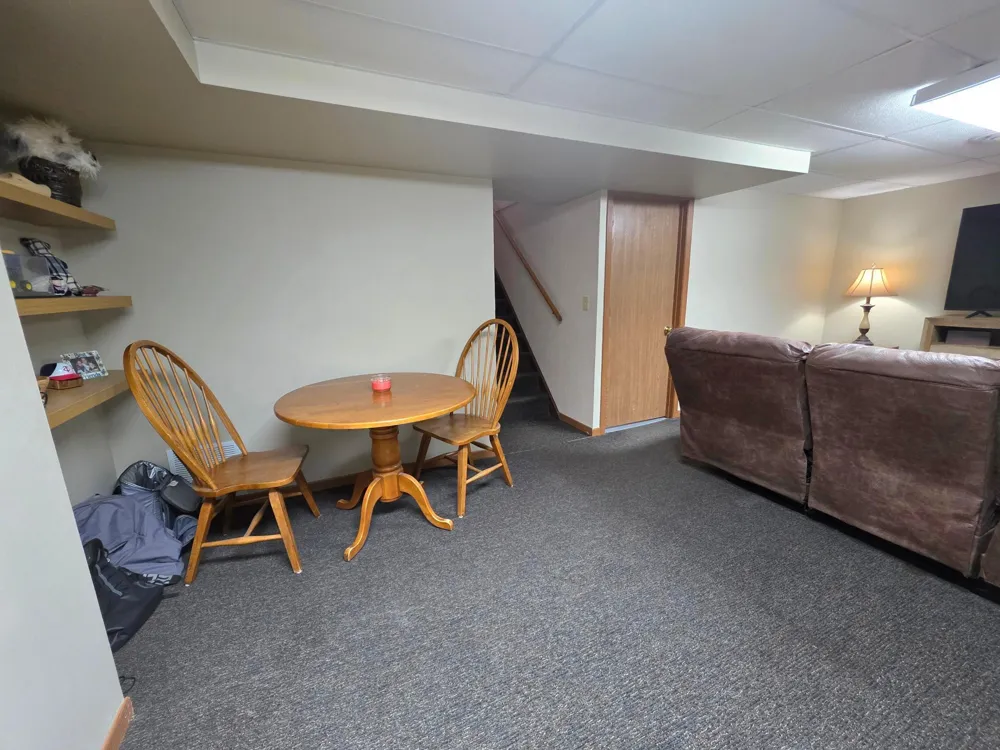 617 S Hiawatha Avenue Pipestone, MN 56164