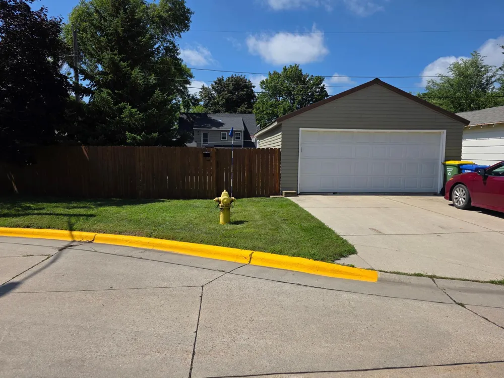617 S Hiawatha Avenue Pipestone, MN 56164