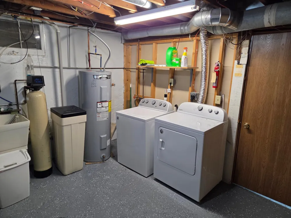 617 S Hiawatha Avenue Pipestone, MN 56164
