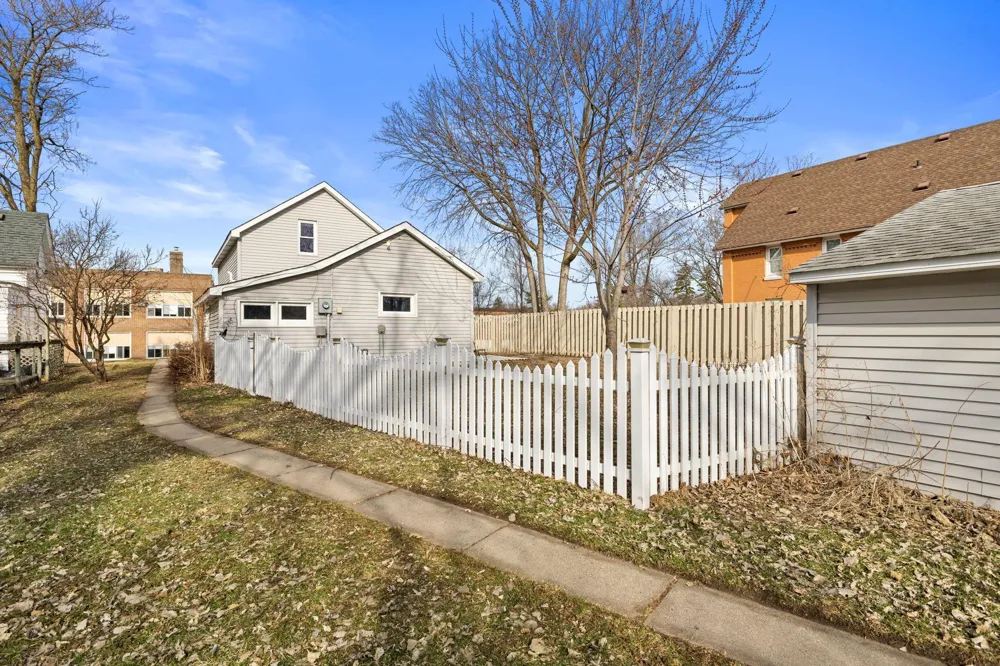 312 2nd Street Delano, MN 55328