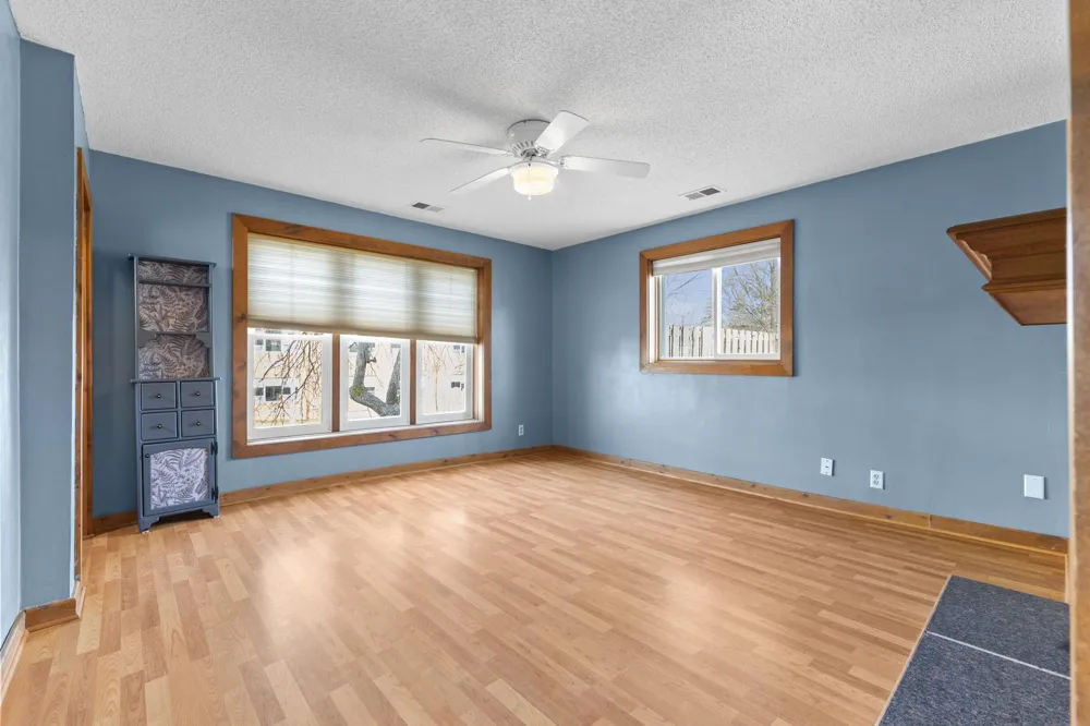 312 2nd Street Delano, MN 55328