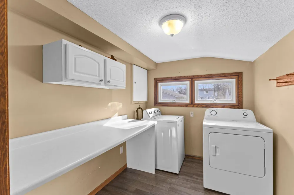 312 2nd Street Delano, MN 55328