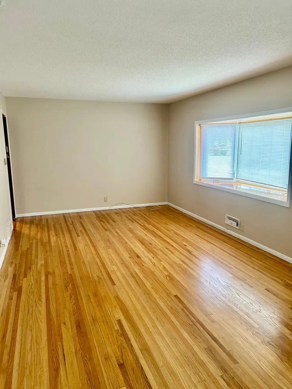 7244 Clinton Avenue Richfield, MN 55423