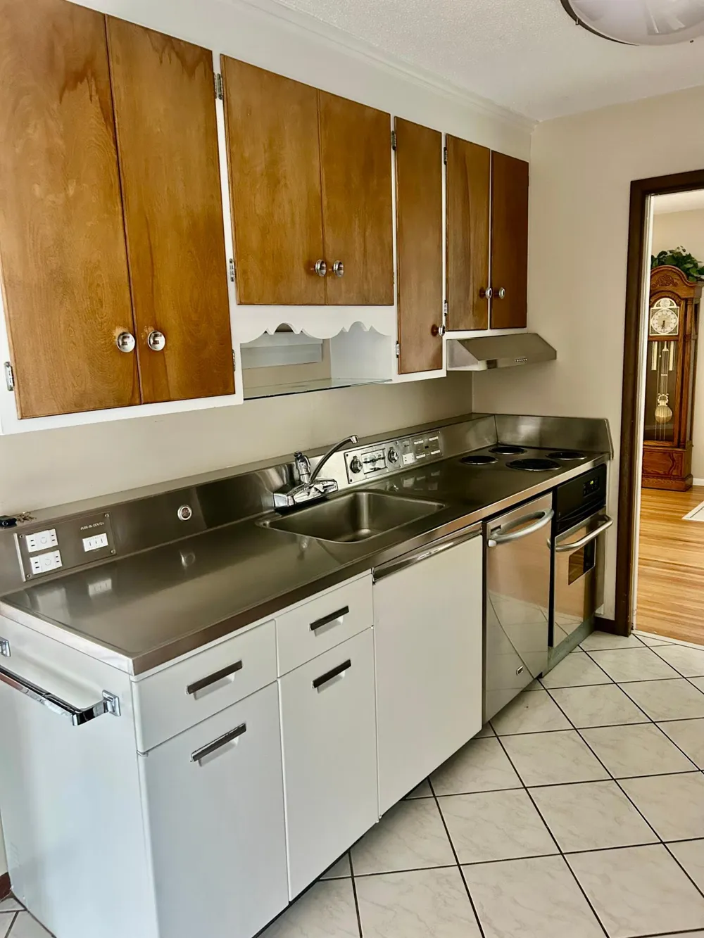 7244 Clinton Avenue Richfield, MN 55423