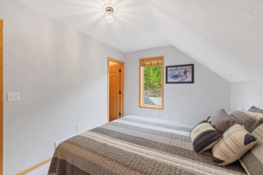 116 Eagle Pointe Road Coleraine, MN 55722
