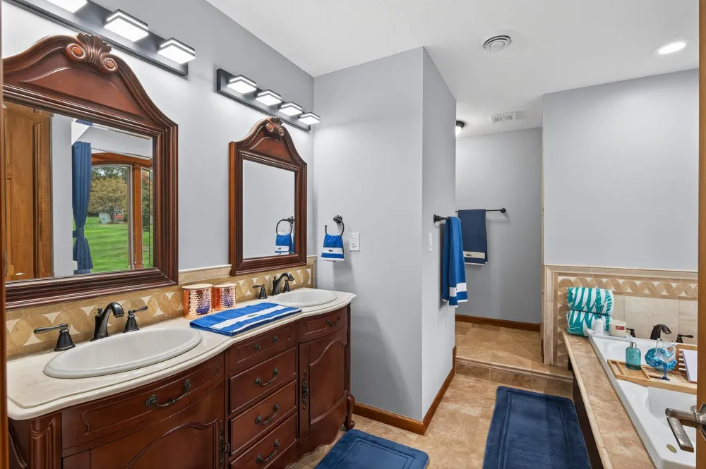 3280 Williams Lane Minnetrista, MN 55364