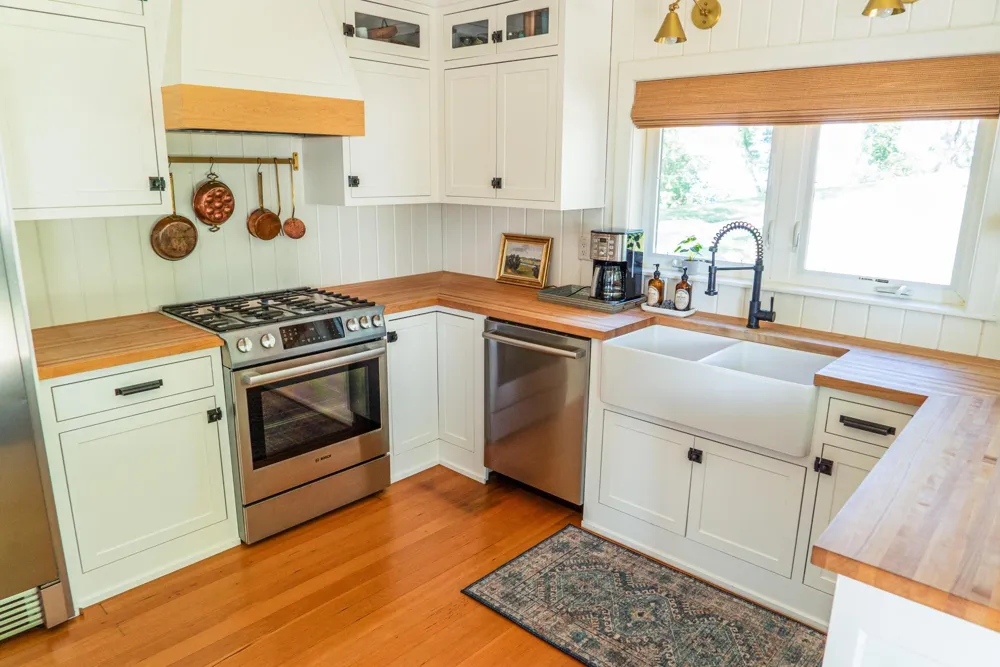 23040 S Lizzie Isle Pelican Rapids, MN 56572